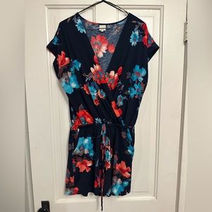 Floral romper with pockets
